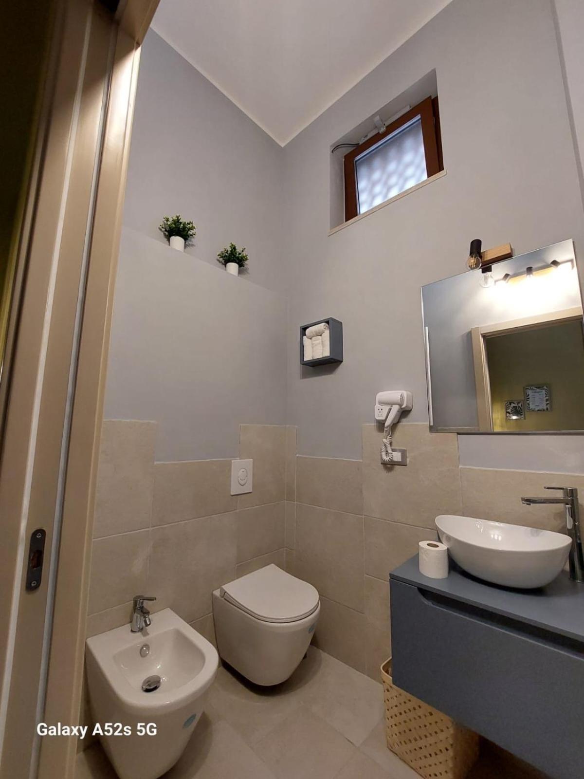 Happynesshouse_Locazione Turistica Apartment Trani Exterior photo